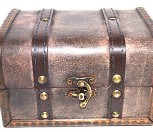 4 1/2" x 6 1/4" x 3 3/4" antique wood box