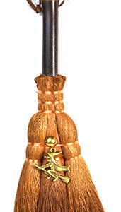 11" Witch broom