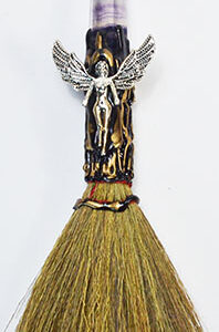 7 1/2" Angel W Crystal broom