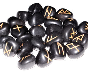 Agate, Black rune set